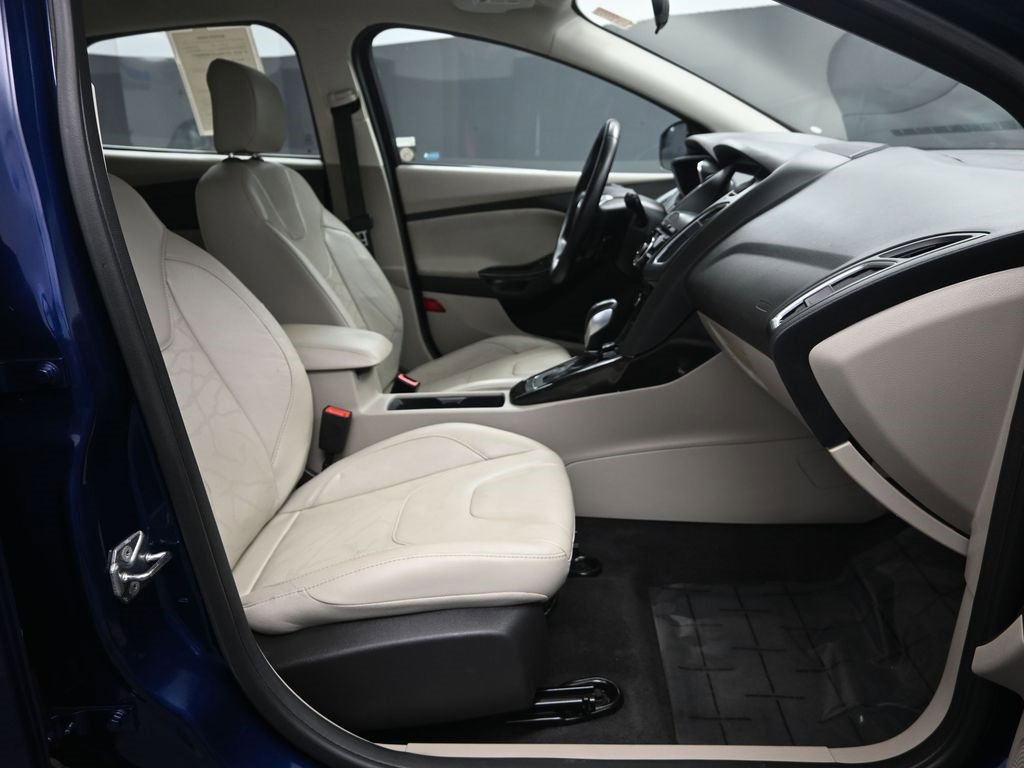 Used 2016 Ford Focus Base w/ Exterior Protection Package image 37