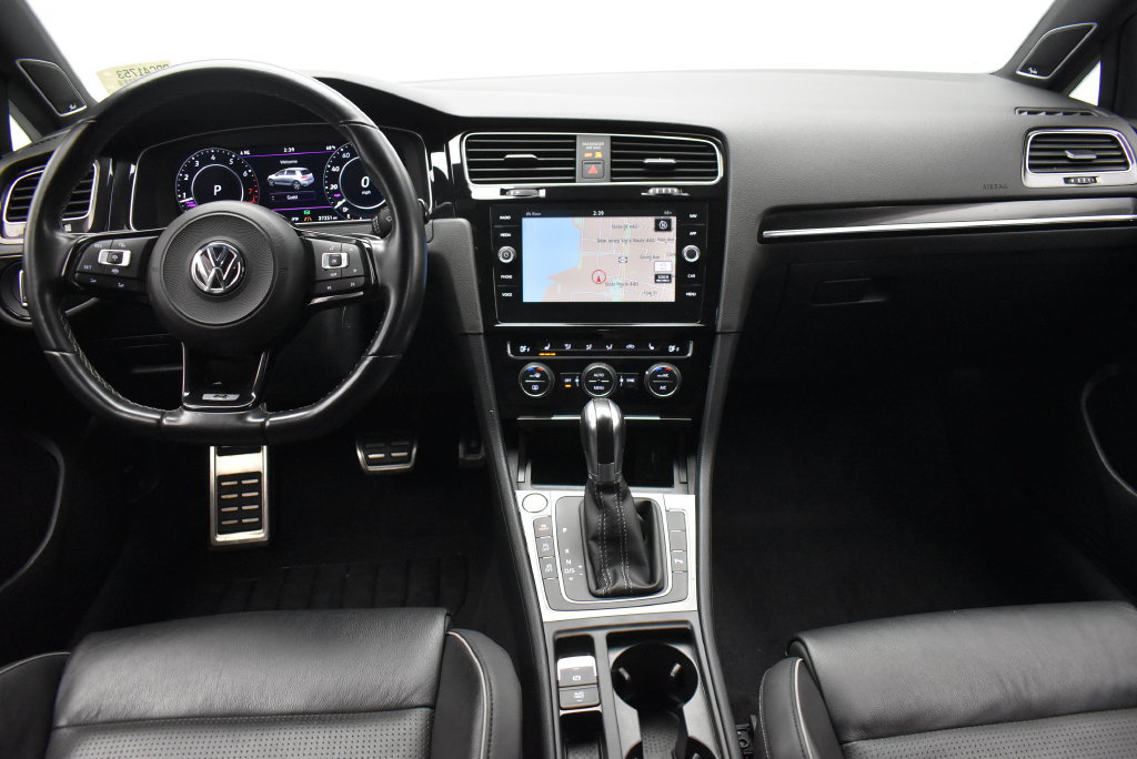 Used 2019 Volkswagen Golf R 4-Door AWD/4WD image 26