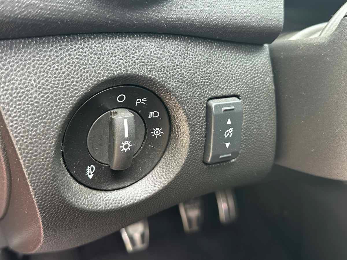 Used 2019 Ford Fiesta ST-Line FWD image 25