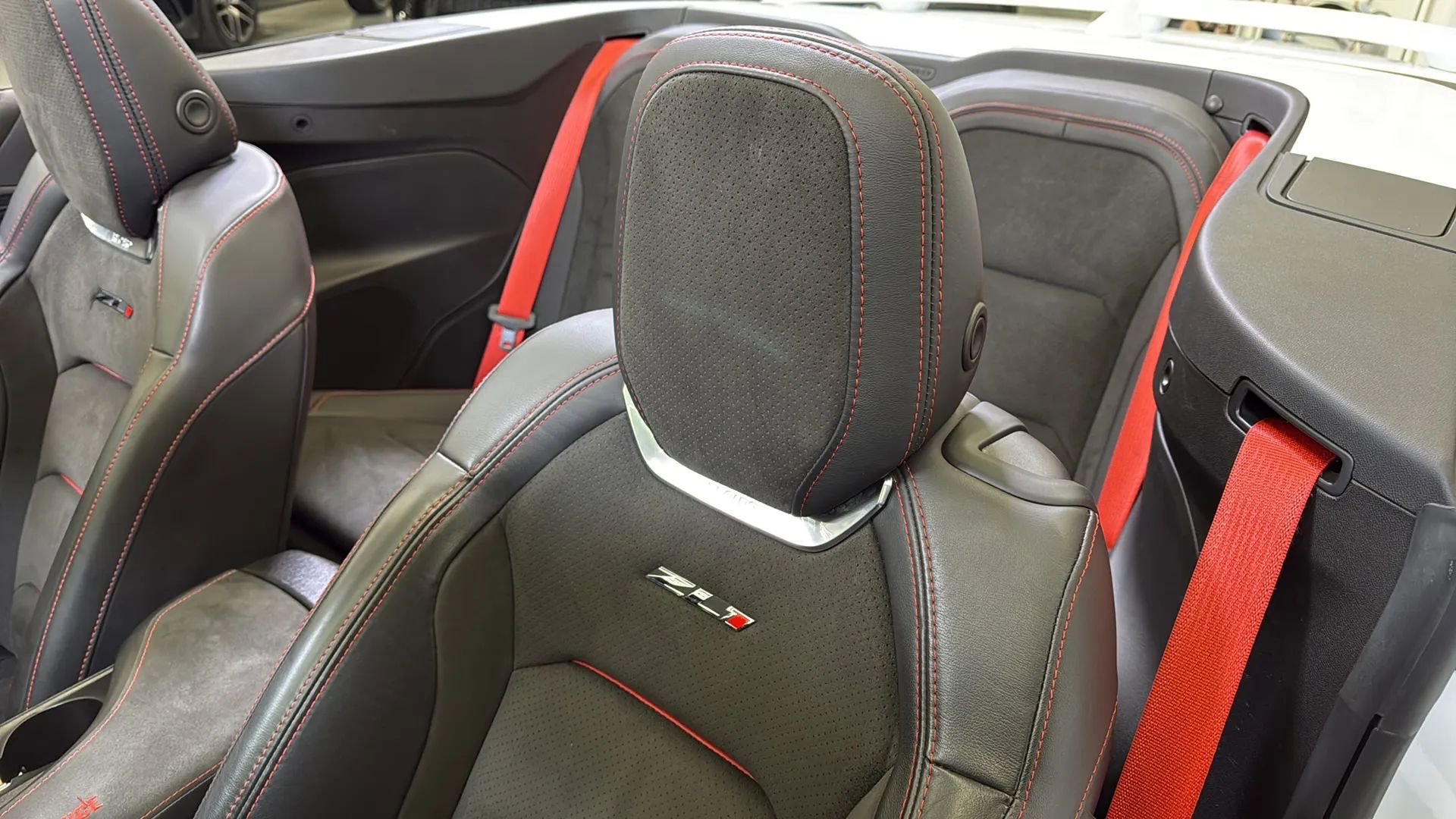 Used 2022 Chevrolet Camaro ZL1 image 17