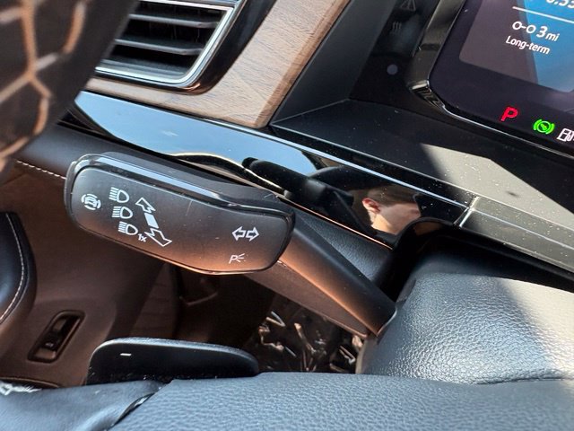 Used 2024 Volkswagen Atlas SE AWD/4WD image 35