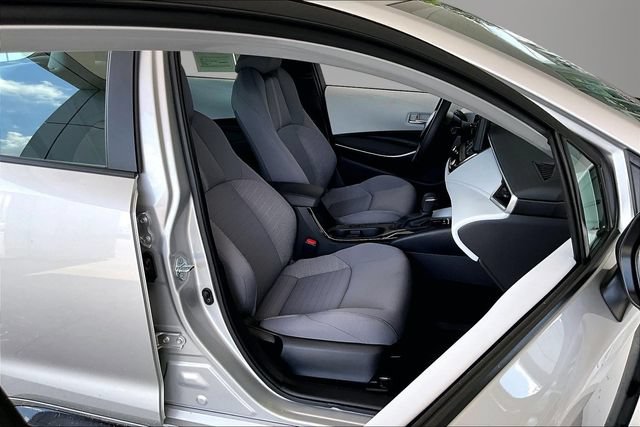 Used 2025 Toyota Corolla SE FWD image 26
