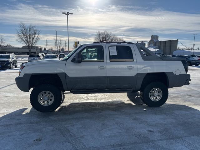 Used 2002 Chevrolet Avalanche 2500 image 3