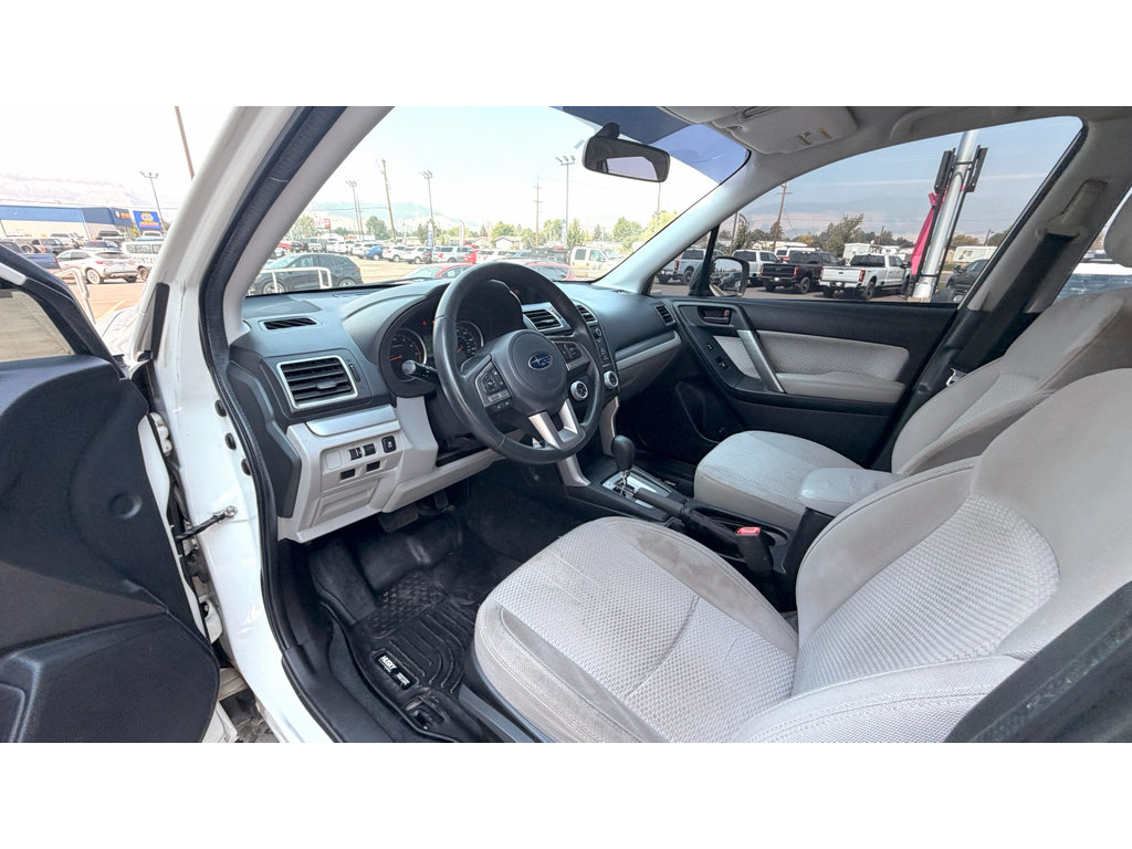Used 2017 Subaru Forester 2.5i w/ Alloy Wheel Package AWD/4WD image 19