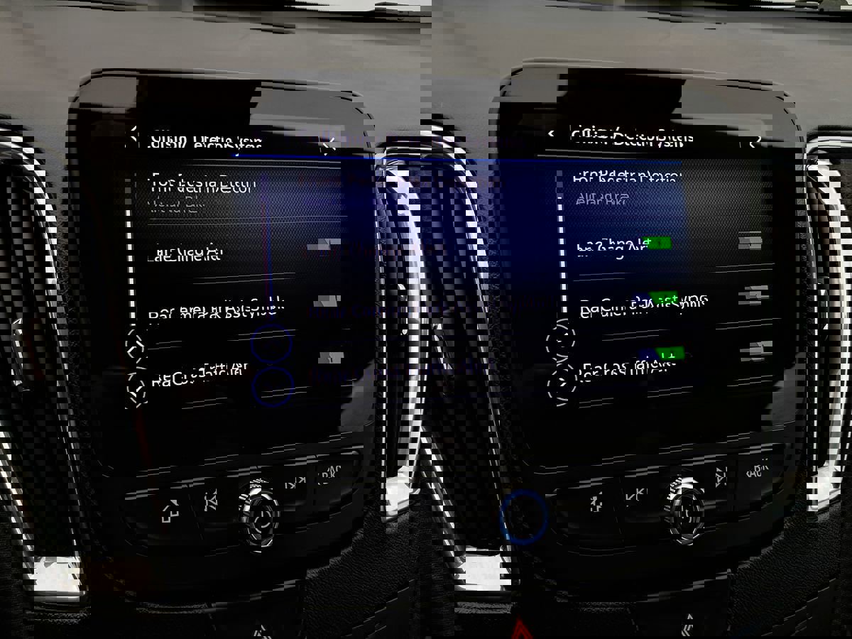 Used 2019 Chevrolet Malibu LT w/ Driver Confidence Package II image 17