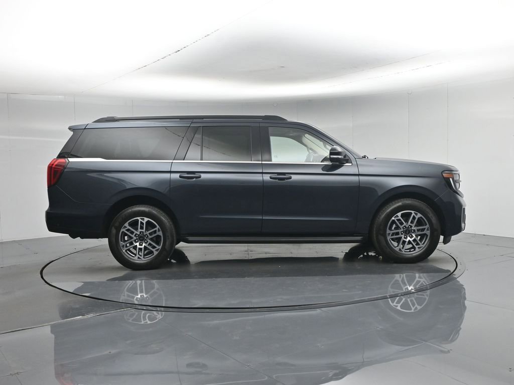 Used 2025 Ford Expedition Max Active RWD image 33