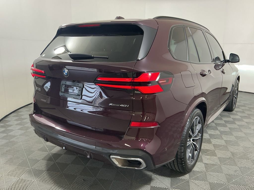Certified 2024 BMW X5 xDrive40i w/ M Sport Package image 4