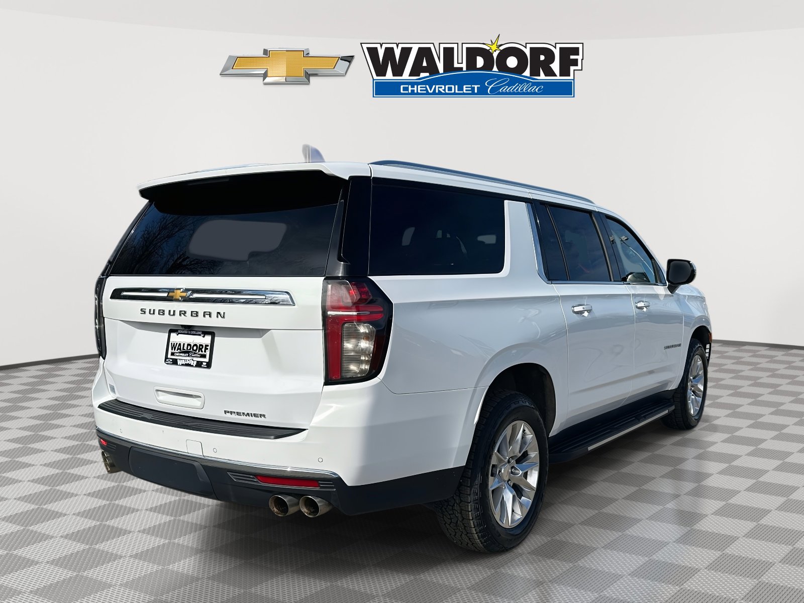 Certified 2023 Chevrolet Suburban Premier image 6