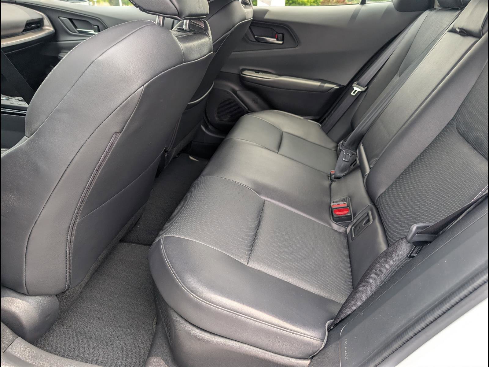 Used 2024 Toyota Prius Limited w/ Limited Premium Package FWD image 10