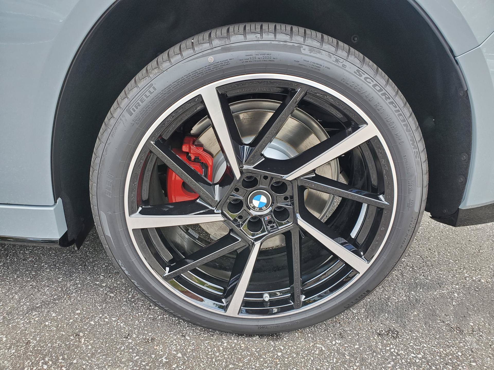 New 2027 BMW iX3 50 xDrive w/ M Sport Professional Package AWD/4WD image 29