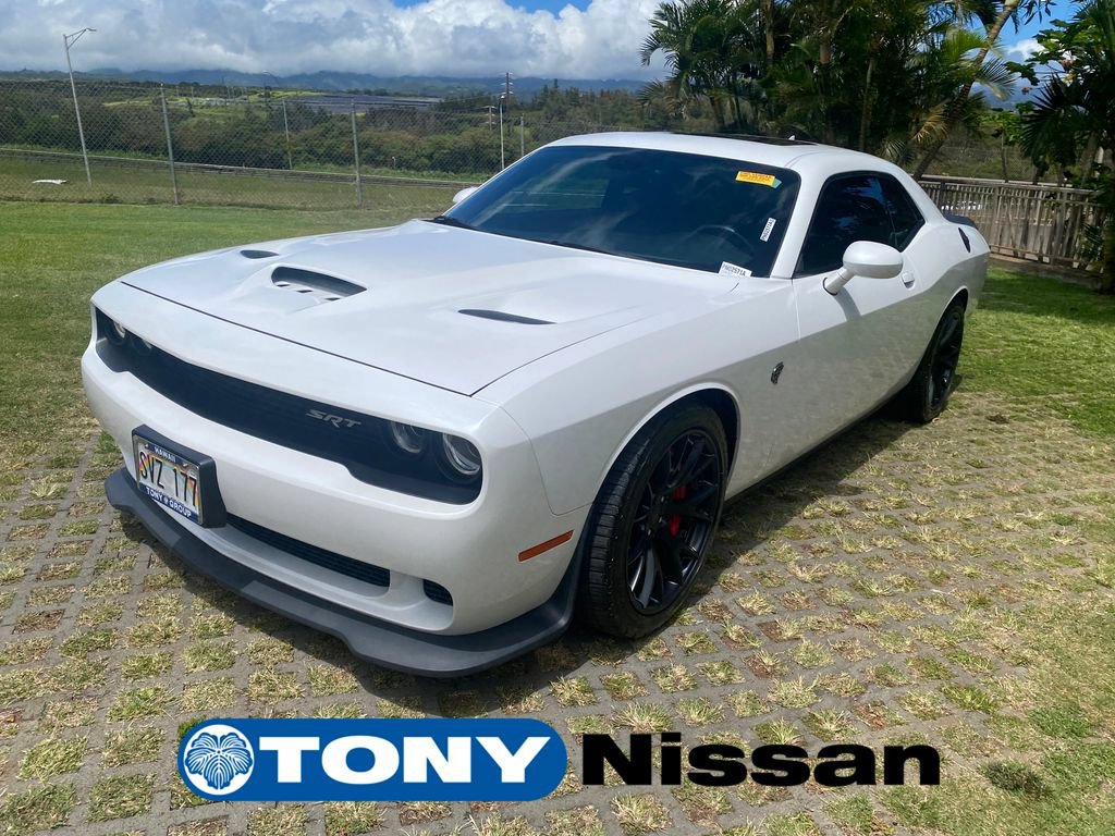 Used 2016 Dodge Challenger SRT Hellcat RWD image 3