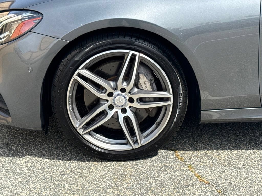 Used 2017 Mercedes-Benz E 300 4MATIC image 9