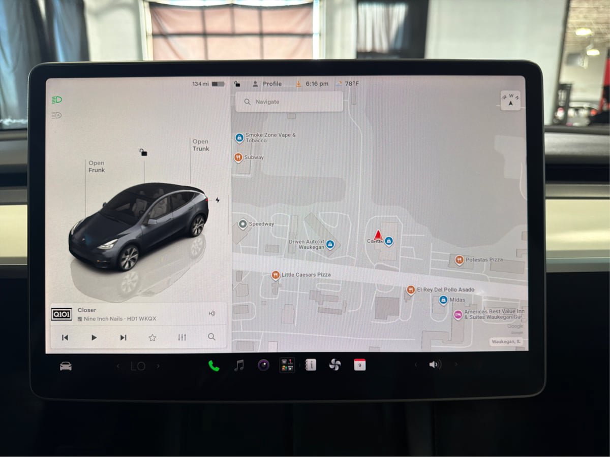 Used 2023 Tesla Model Y Long Range AWD/4WD image 28