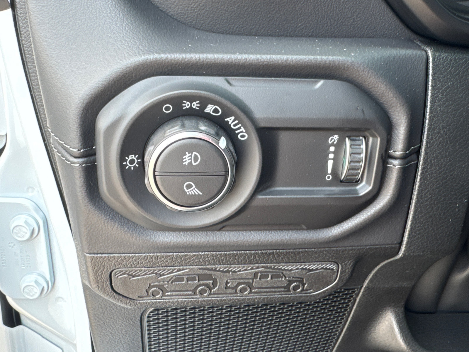 New 2026 Jeep Gladiator Sport AWD/4WD image 16