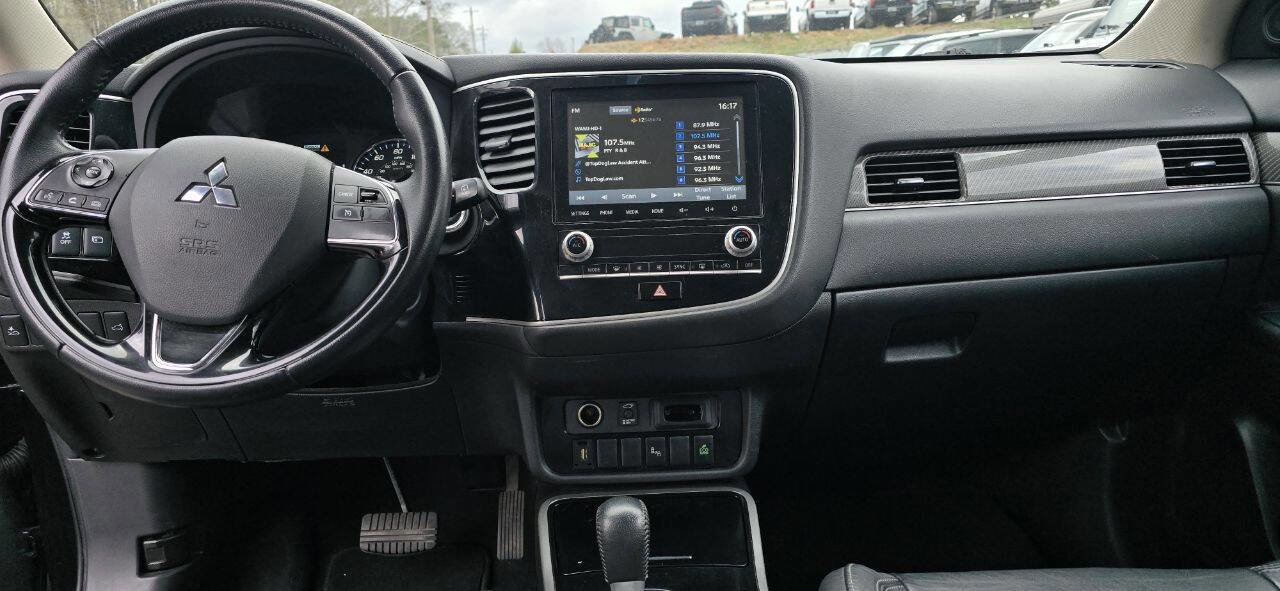 Used 2020 Mitsubishi Outlander SEL image 16