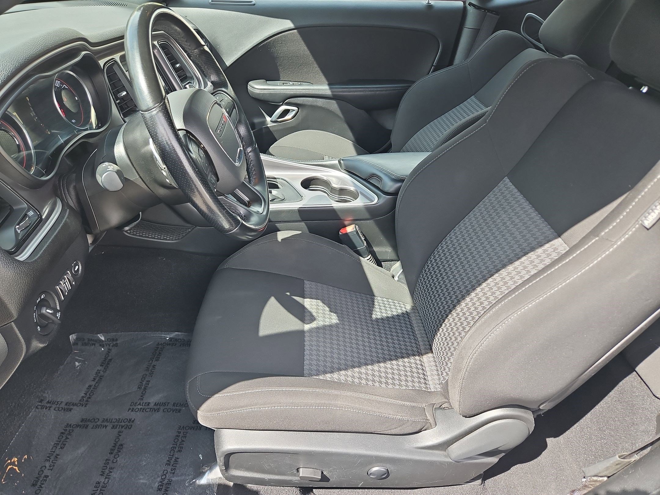 Used 2022 Dodge Challenger GT image 23