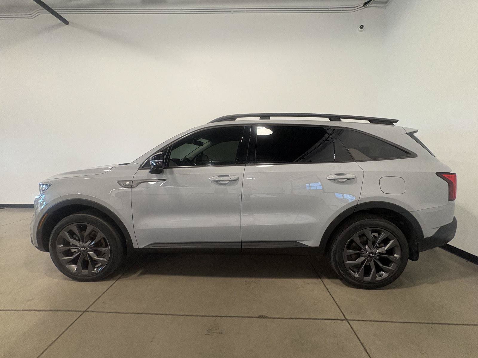 Used 2023 Kia Sorento SX Prestige AWD/4WD image 6