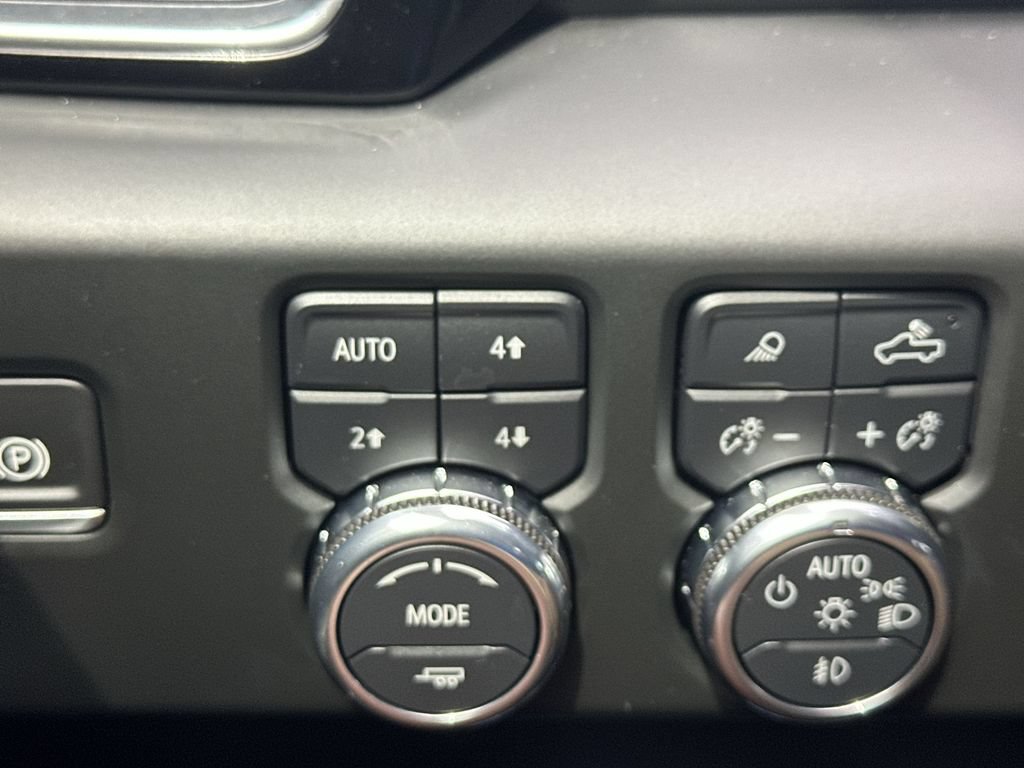 Used 2024 GMC Sierra 1500 Denali w/ Denali Reserve Package AWD/4WD image 31