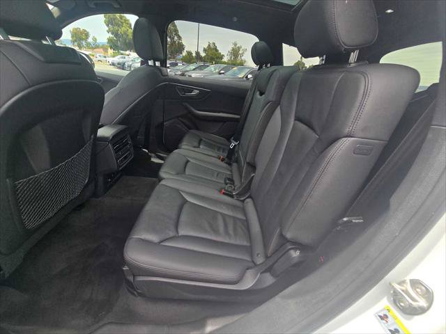 Used 2023 Audi Q7 2.0T Premium w/ Towing Package AWD/4WD image 19