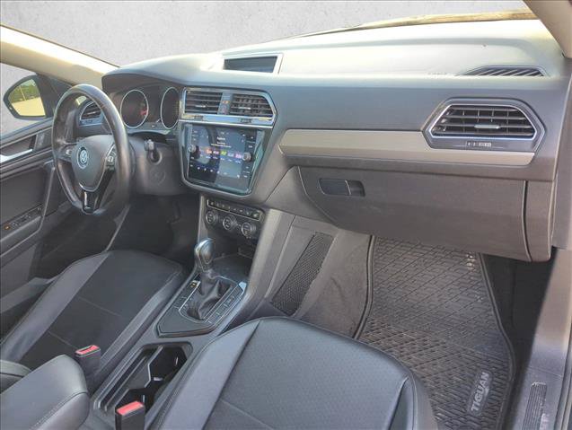 Used 2019 Volkswagen Tiguan SE w/ Panoramic Sunroof Package FWD image 26