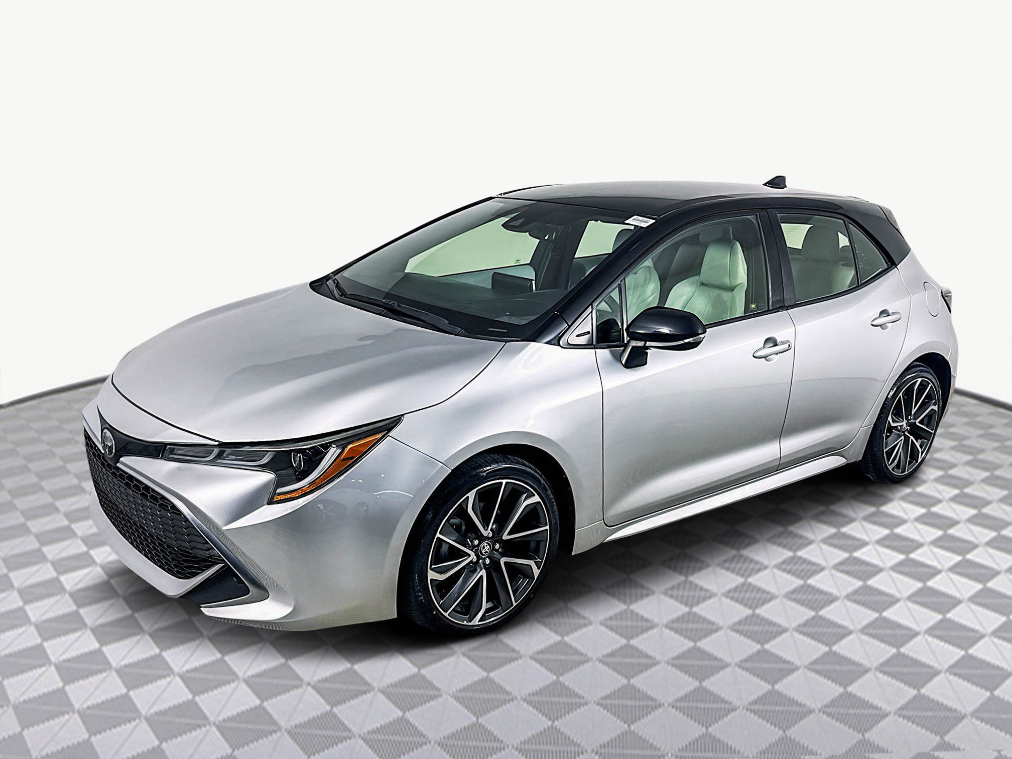 Used 2020 Toyota Corolla XSE image 4