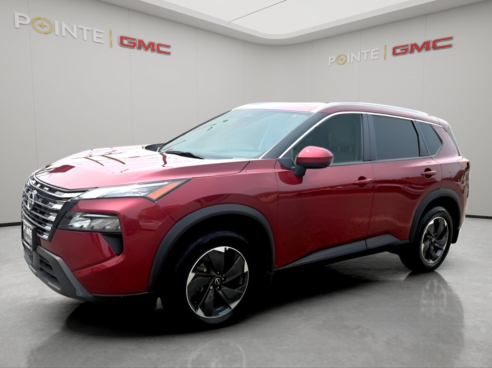 Used 2024 Nissan Rogue SV w/ SV Premium Package AWD/4WD image 2