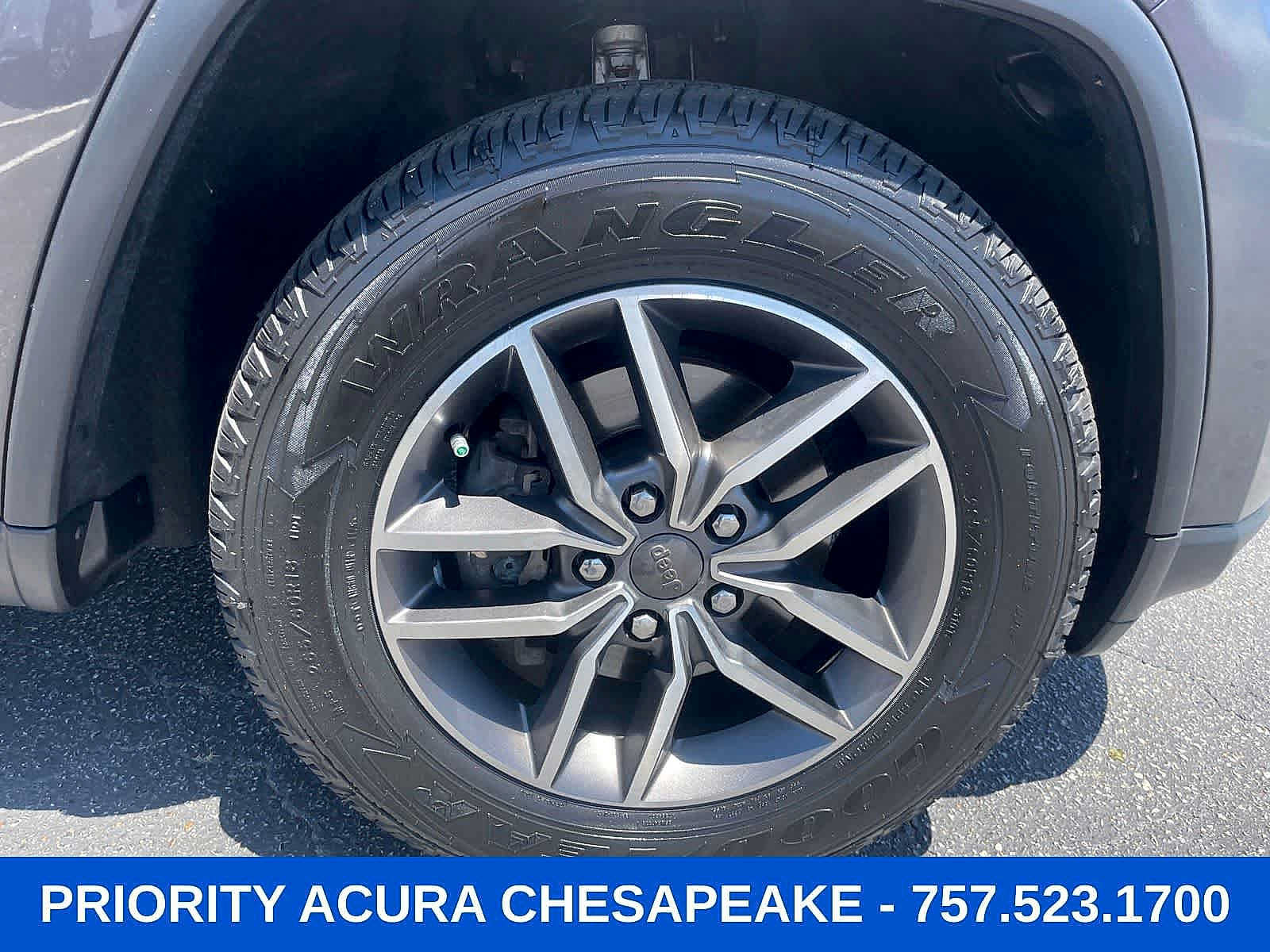 Used 2020 Jeep Grand Cherokee Limited AWD/4WD image 26