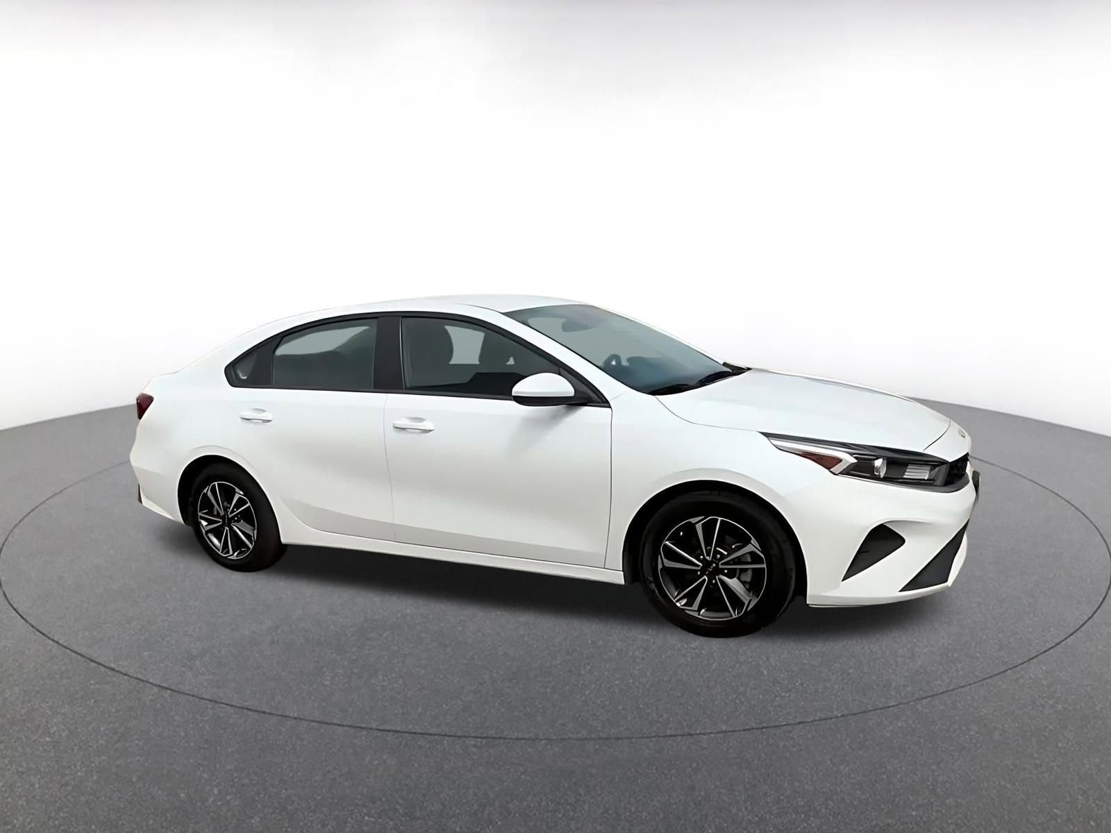 Used 2024 Kia Forte LXS FWD video 2