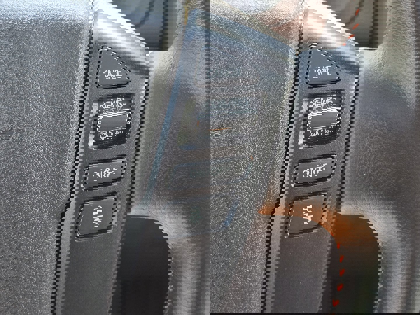 Used 2023 Nissan Titan PRO-4X w/ Pro-4x Convenience Package AWD/4WD image 19