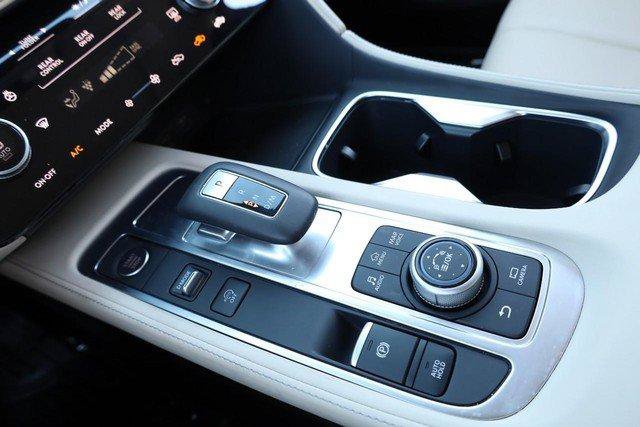 Used 2025 INFINITI QX60 Sensory AWD/4WD image 18