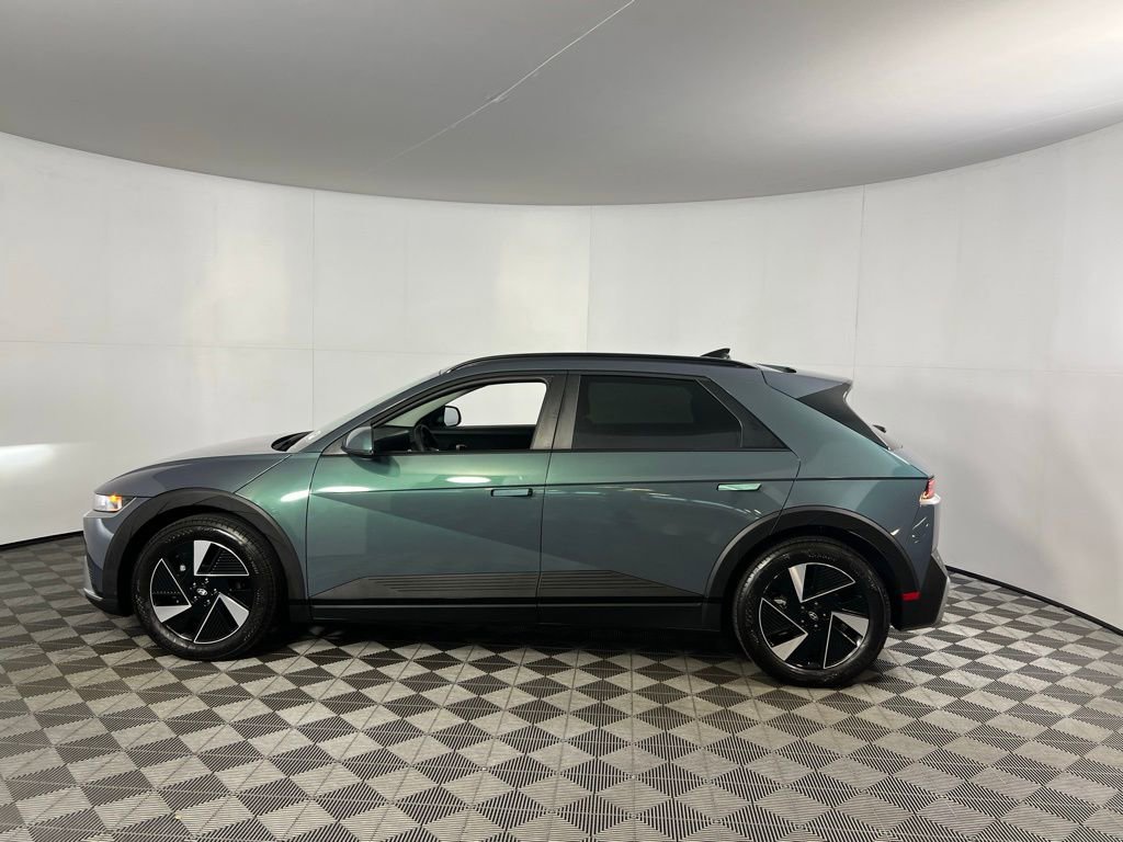 Used 2025 Hyundai Ioniq 5 SEL image 9