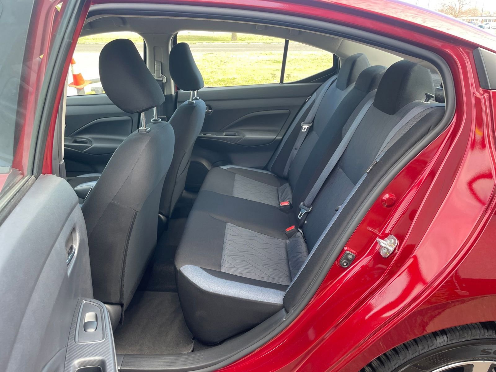 Used 2025 Nissan Versa SV image 23