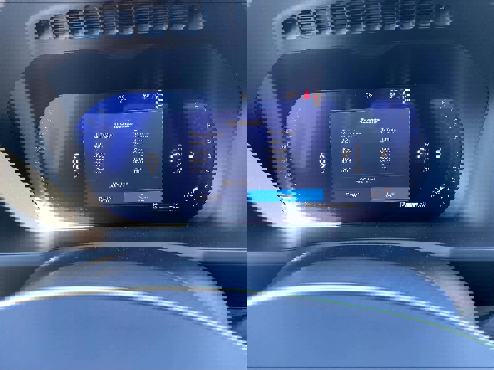 New 2026 Volvo XC90 B6 Plus w/ Protection Package Premier image 19