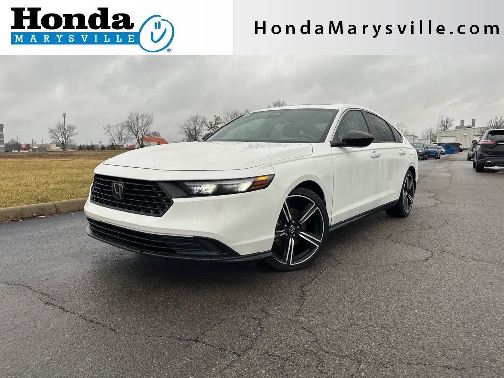 Used 2025 Honda Accord Sport image 1