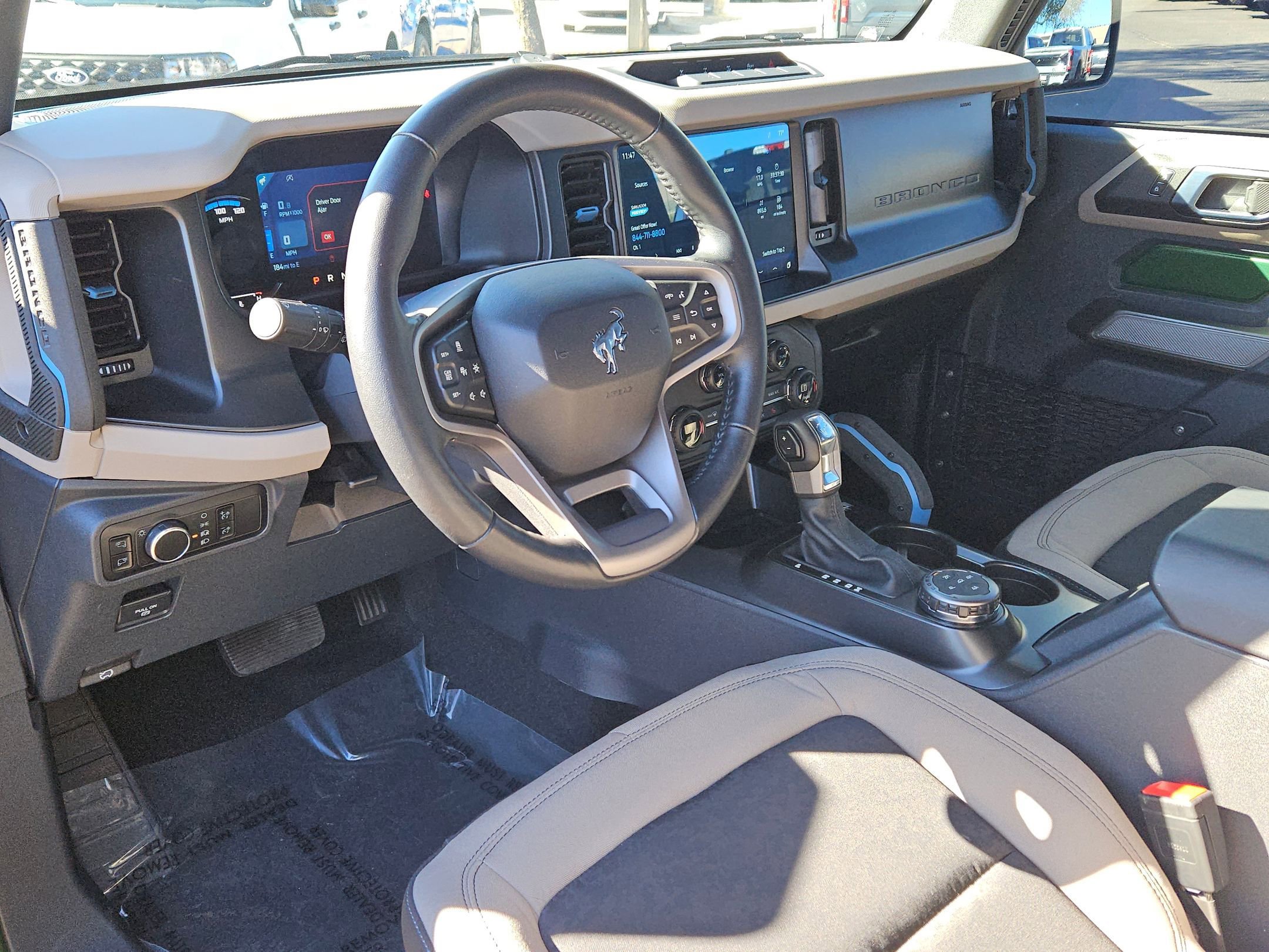 Used 2023 Ford Bronco Wildtrak image 12