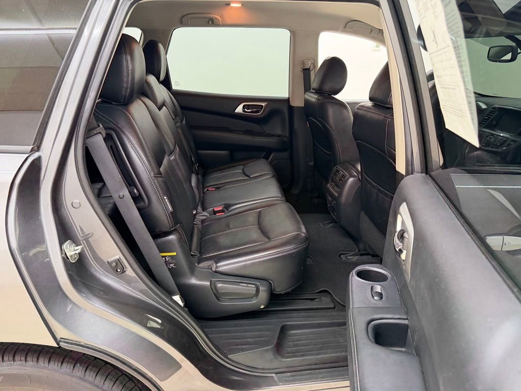 Used 2019 Nissan Pathfinder SL AWD/4WD image 14