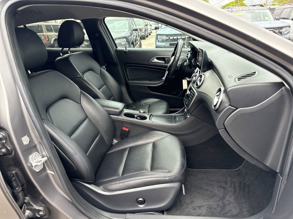 Used 2015 Mercedes-Benz GLA 250 GLA 250 image 23
