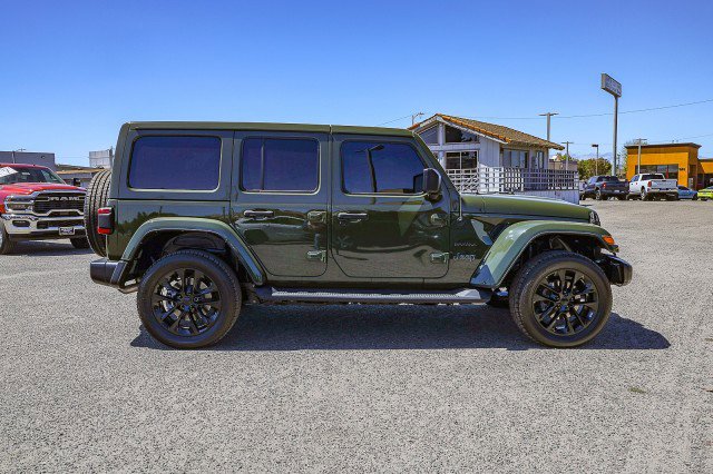 Used 2021 Jeep Wrangler Unlimited Sahara w/ Safety Group AWD/4WD image 3