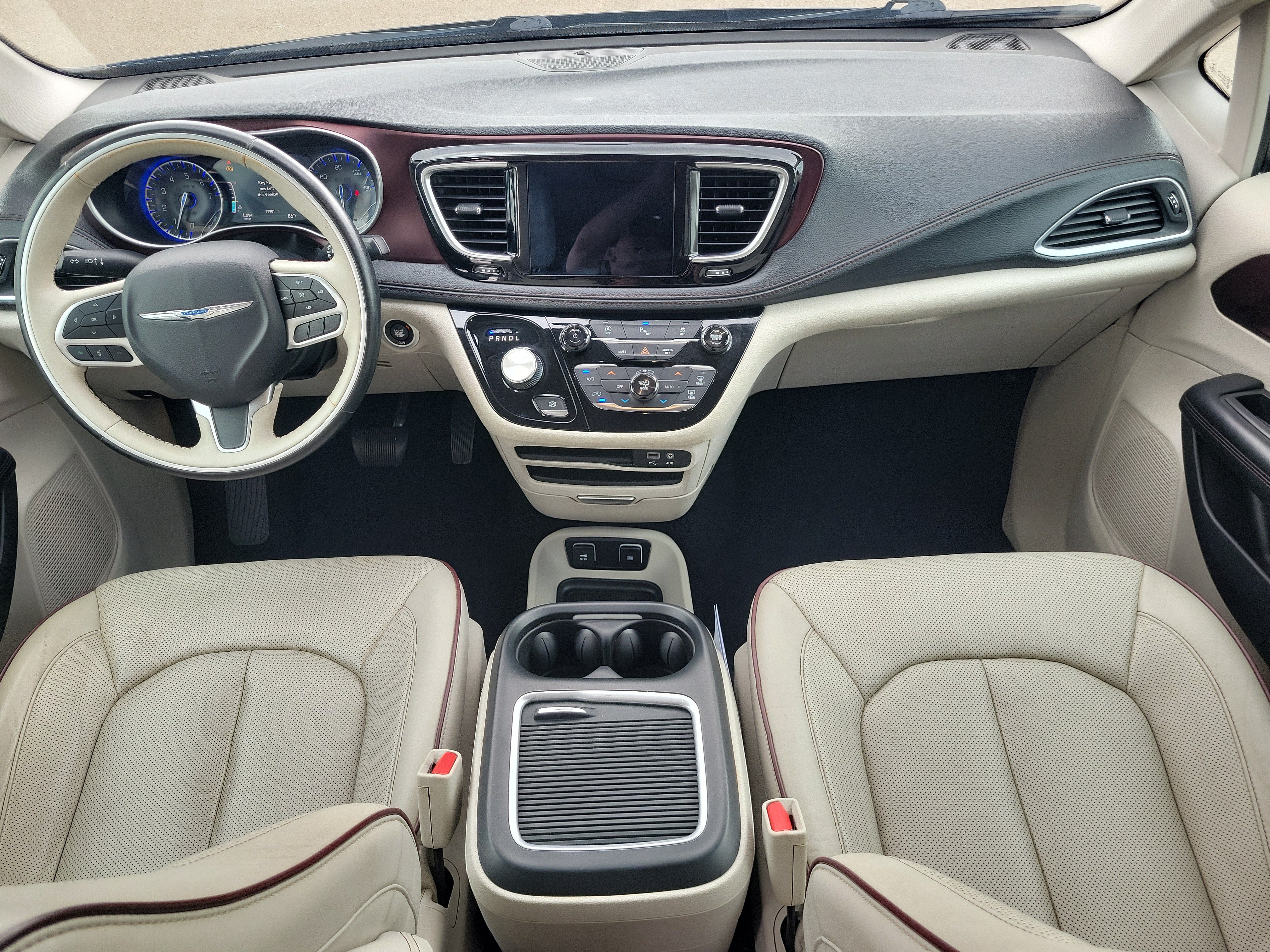 Used 2019 Chrysler Pacifica Limited FWD image 9