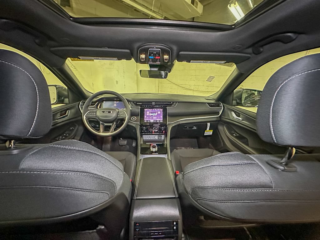 New 2026 Jeep Grand Cherokee L 4WD image 24