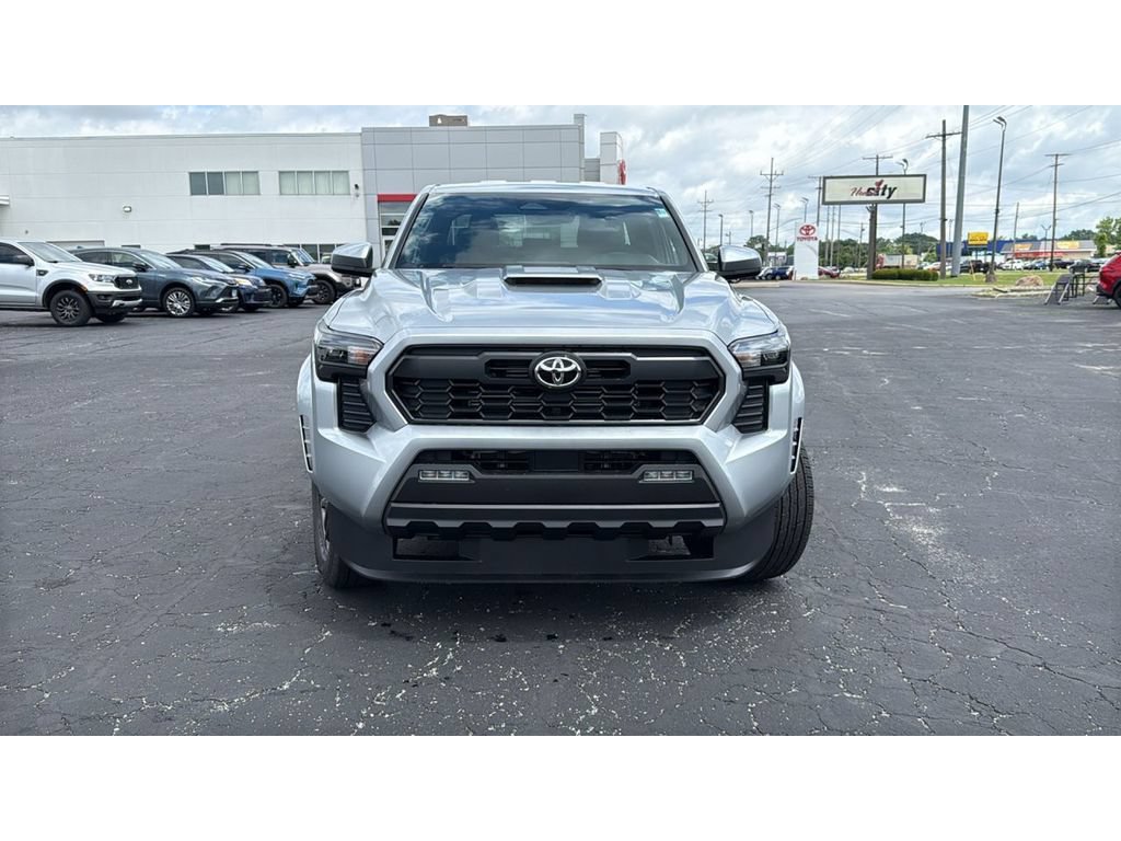 New 2026 Toyota Tacoma TRD Sport AWD/4WD image 2