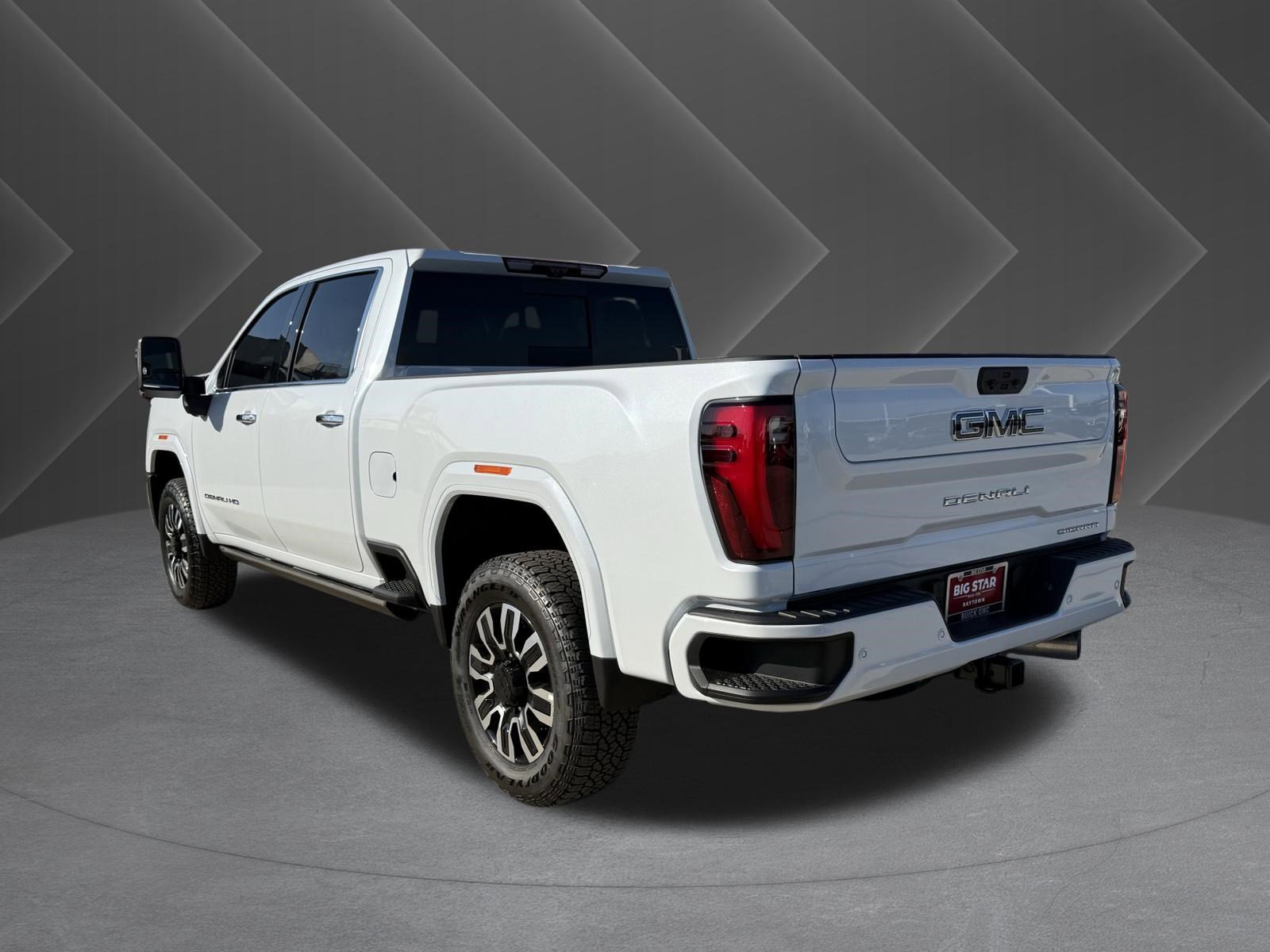 New 2026 GMC Sierra 2500 Denali Ultimate image 5
