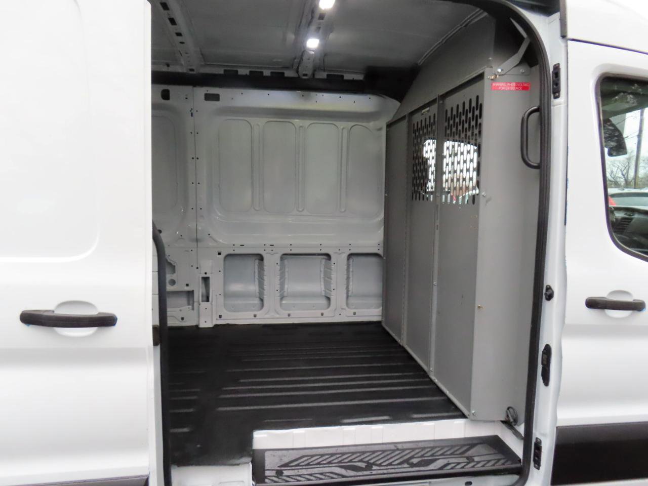 Used 2020 Ford Transit 250 Medium Roof image 12