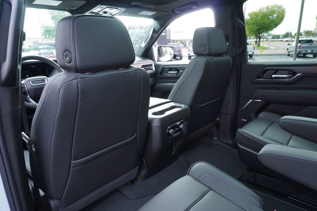 New 2026 GMC Yukon XL Denali w/ Sun & Power Step Package image 11
