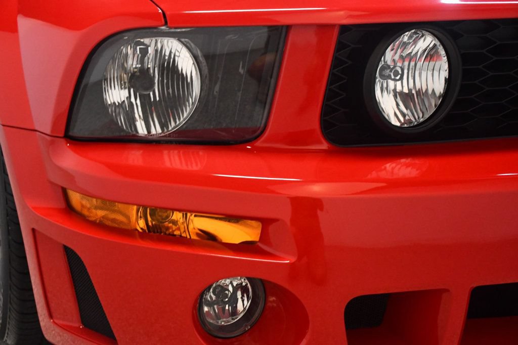 Used 2005 Ford Mustang GT RWD image 11