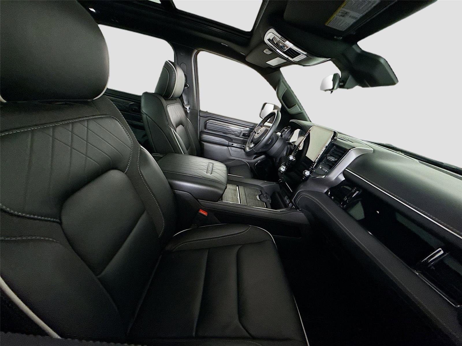 Used 2025 RAM 1500 Limited image 23