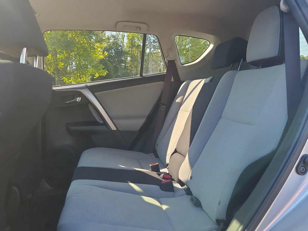 Used 2018 Toyota RAV4 XLE w/ Plus Extra Value Package FWD image 13