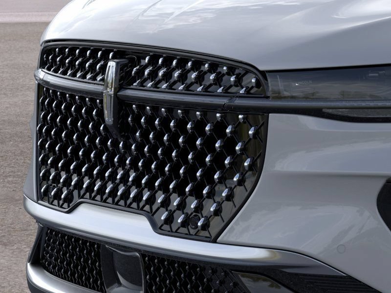 New 2026 Lincoln Nautilus Premier AWD/4WD image 17