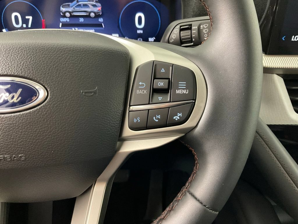 New 2026 Ford Explorer Active RWD image 27
