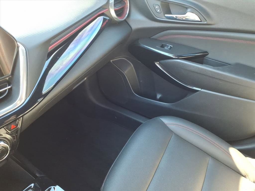 Used 2024 Chevrolet Trax RS w/ Driver Confidence Package image 33